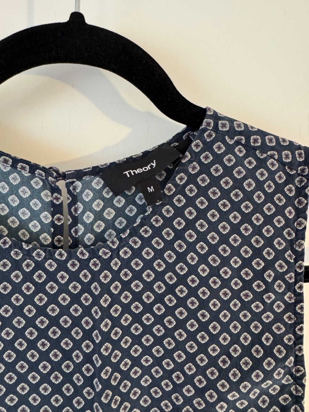 Theory Navy Patterned Silk Shell, Size M - Picture 2 of 3